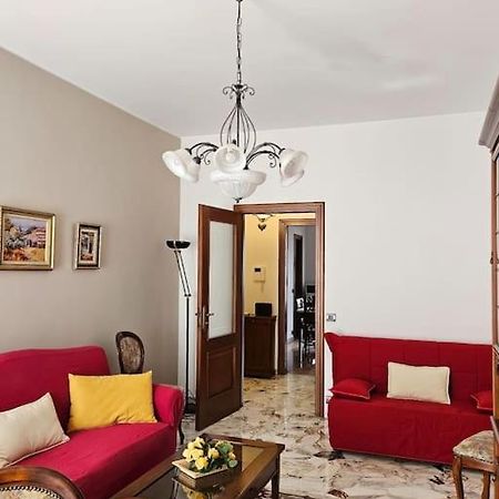 La Casa Di Nonna Gina Apartment Alba  Exterior photo